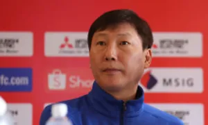 HLV Kim Sang-sik: 'Không ngọn núi nào là không thể vượt qua'